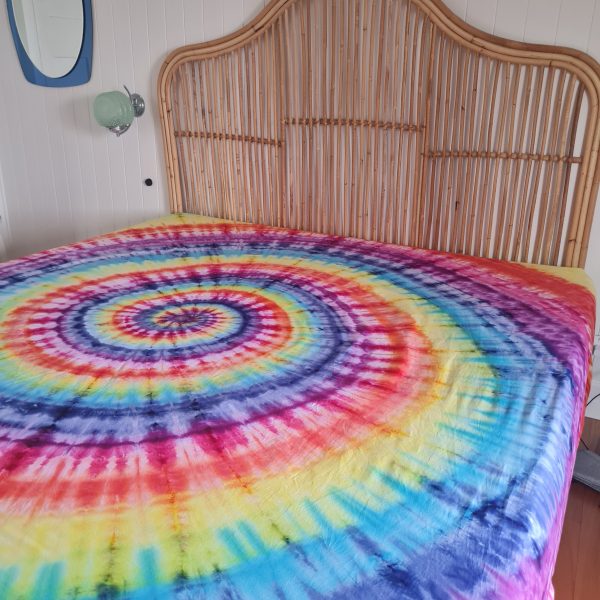 ICY RAINBOW SWIRL COTTON FITTED SHEET