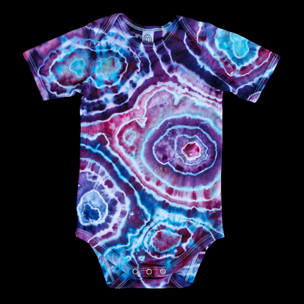 GEODE BABY ONESIE SIZE 18-24 MONTHS